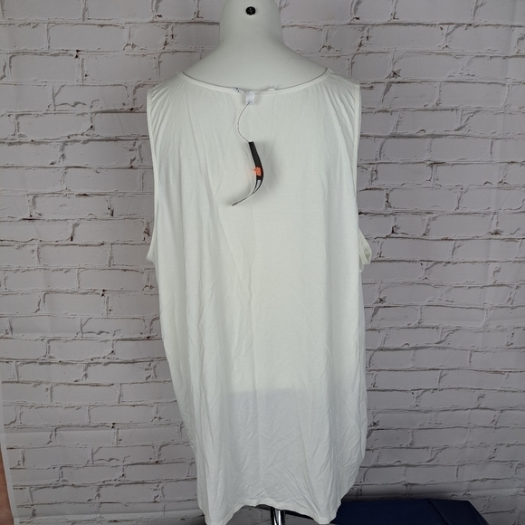 Willow & Threads Sleeveless Summer Top - Picture 5 of 9